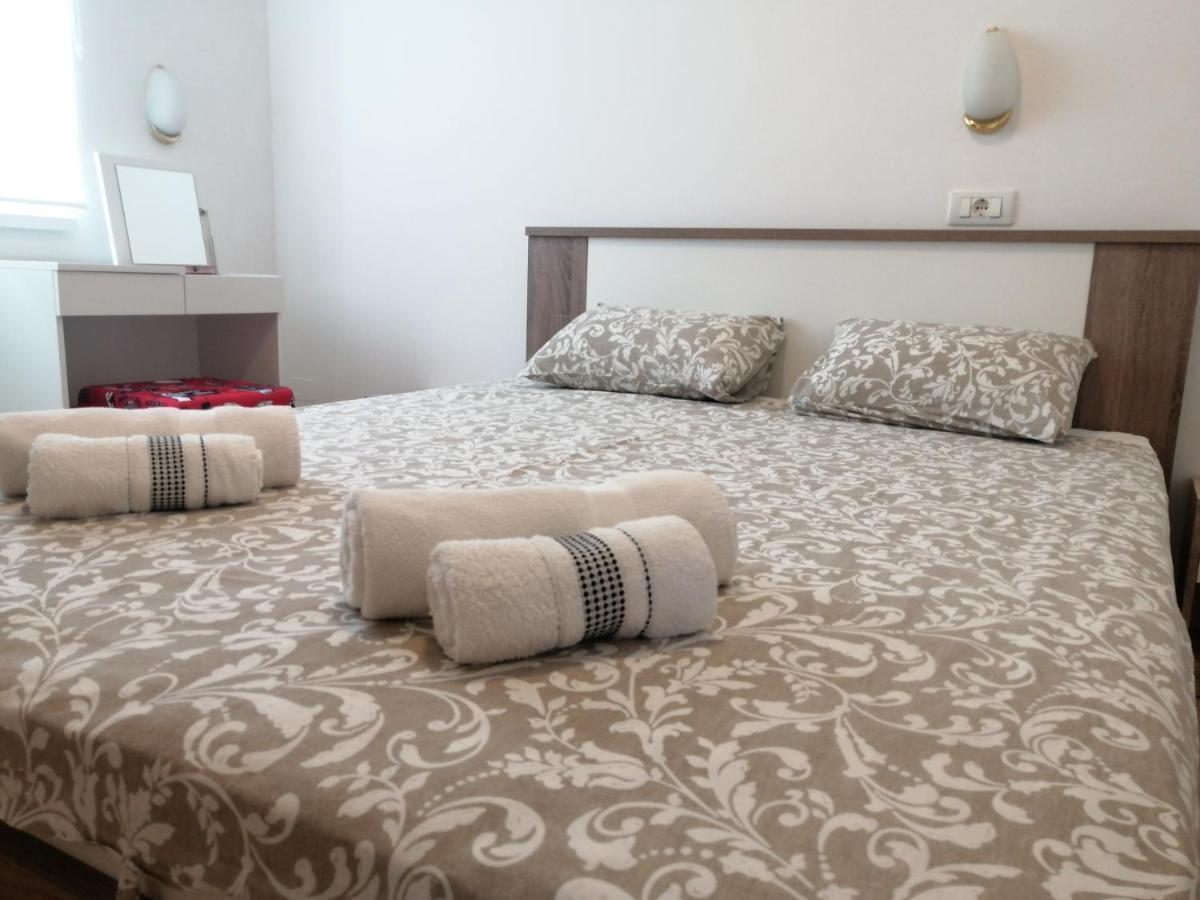 Apartment Layla - Intermezzo With Sea View In Center Of ラバック エクステリア 写真