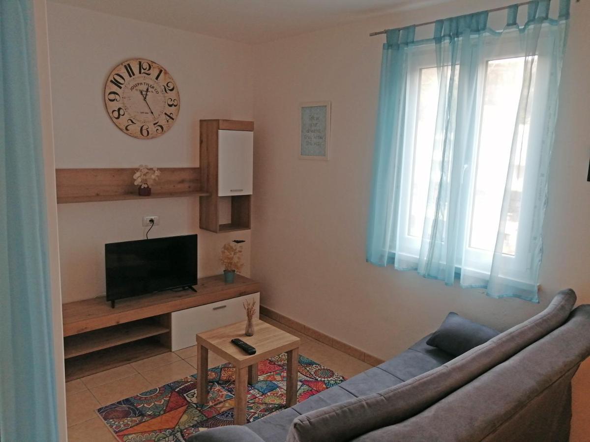 Apartment Layla - Intermezzo With Sea View In Center Of ラバック エクステリア 写真